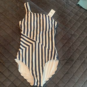Vineyard Vines bathing suit